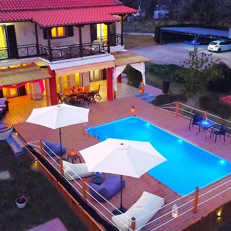 Villa Laguna 보우르보우로우 외부 사진