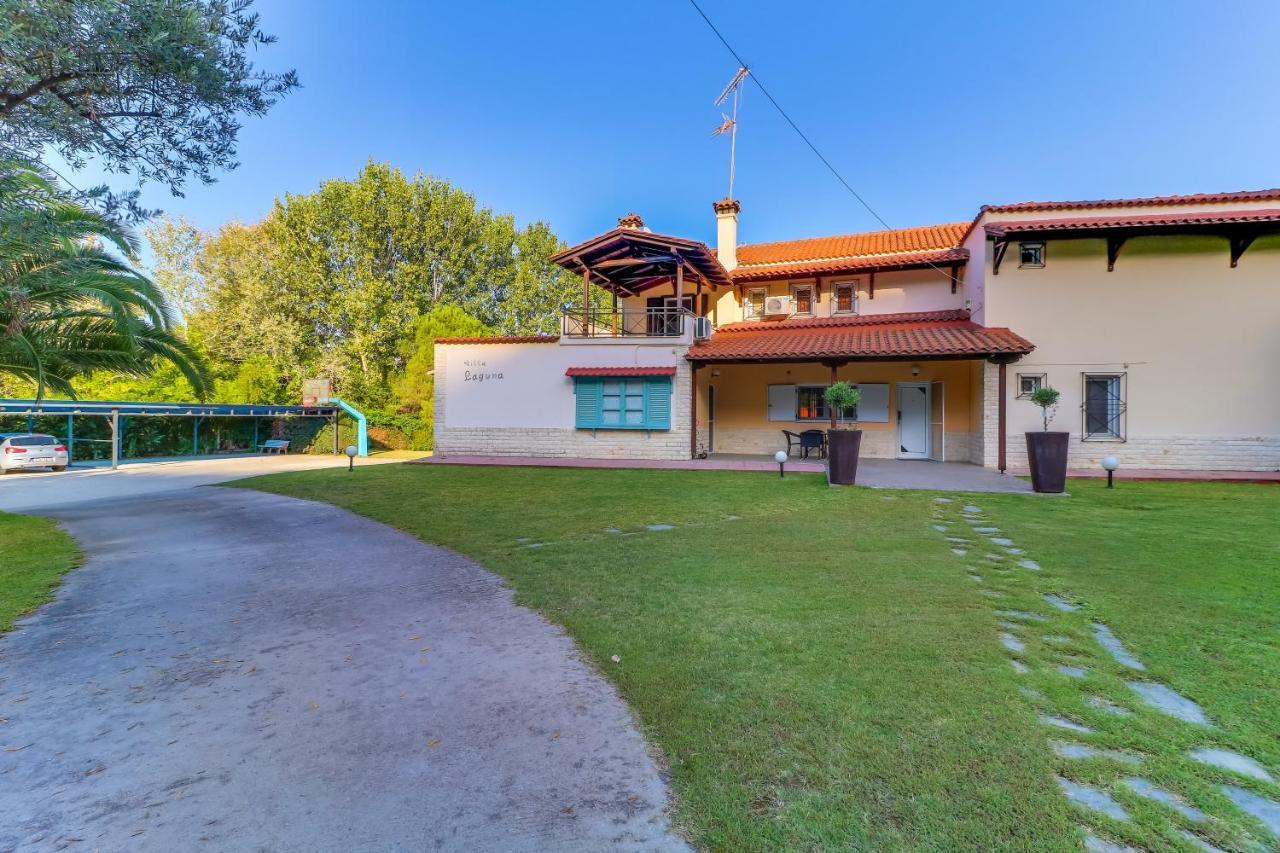 Villa Laguna 보우르보우로우 외부 사진