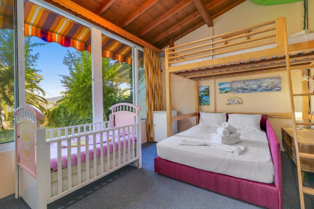 Villa Laguna 보우르보우로우 외부 사진