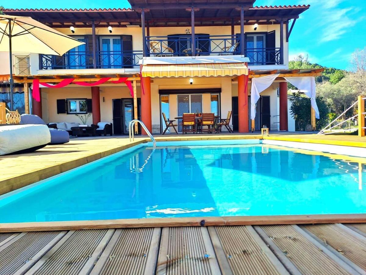 Villa Laguna 보우르보우로우 외부 사진