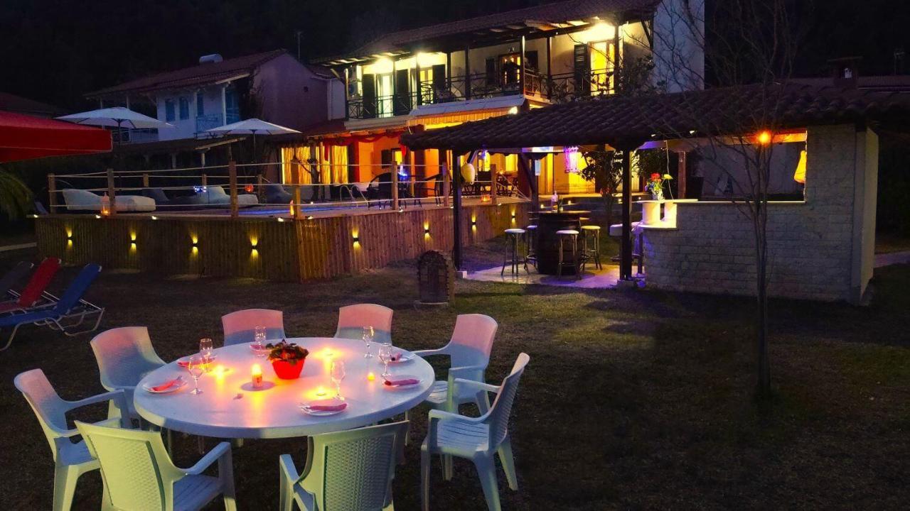 Villa Laguna 보우르보우로우 외부 사진