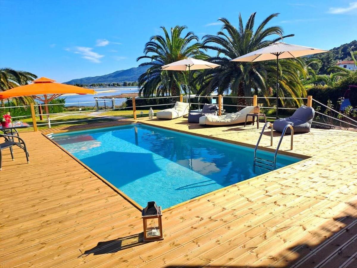 Villa Laguna 보우르보우로우 외부 사진