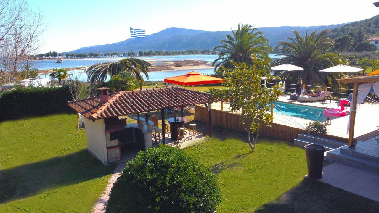 Villa Laguna 보우르보우로우 외부 사진