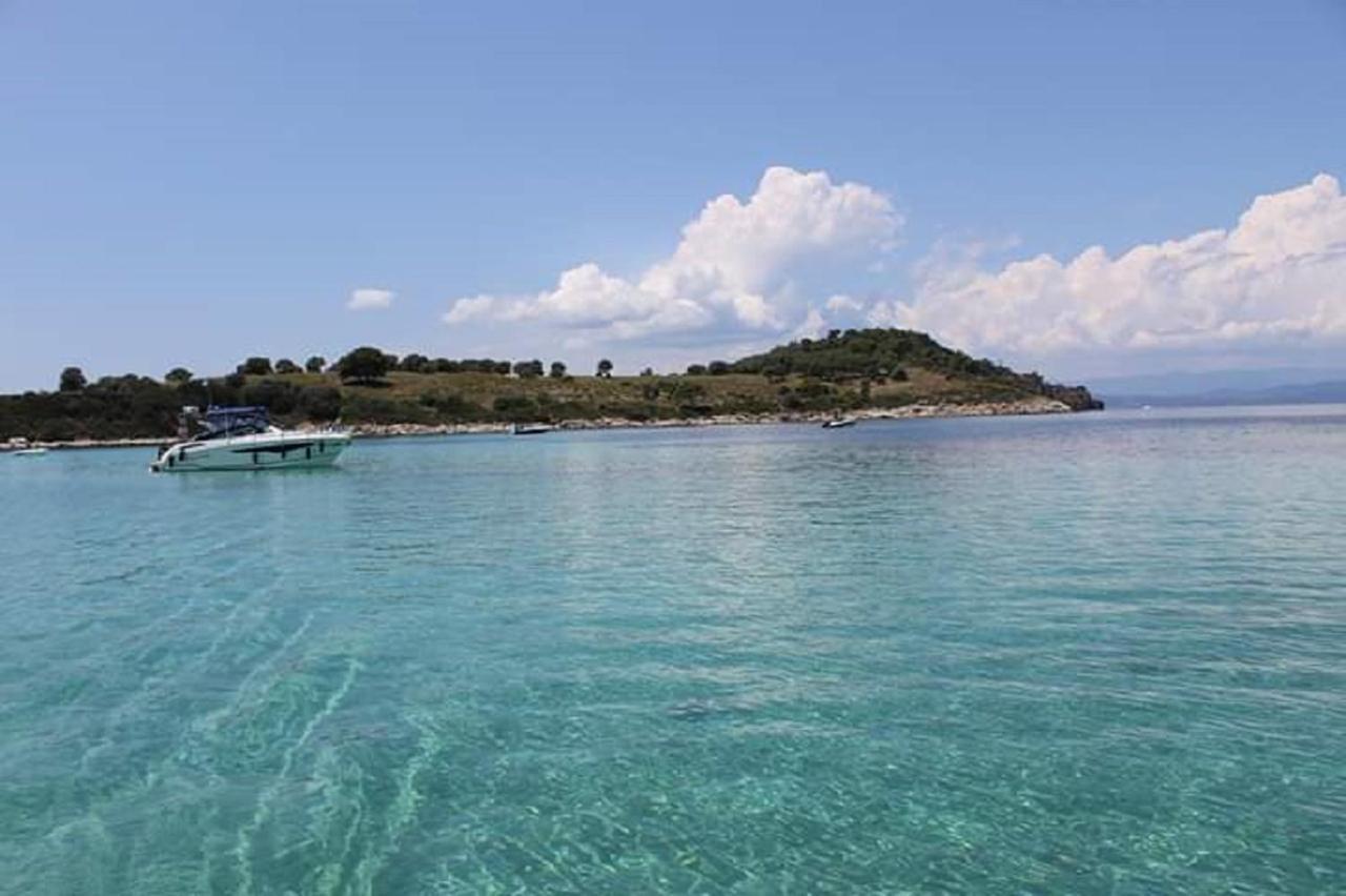 Villa Laguna 보우르보우로우 외부 사진